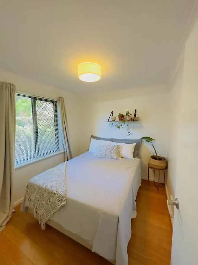 Homestay All The Comforts By The Lake Perth Australia